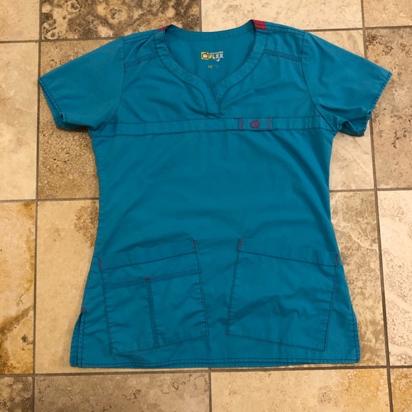 Wonder Flex Women’s Scrub Set ( Sky Blue/Teal ) - Picture 2 of 5